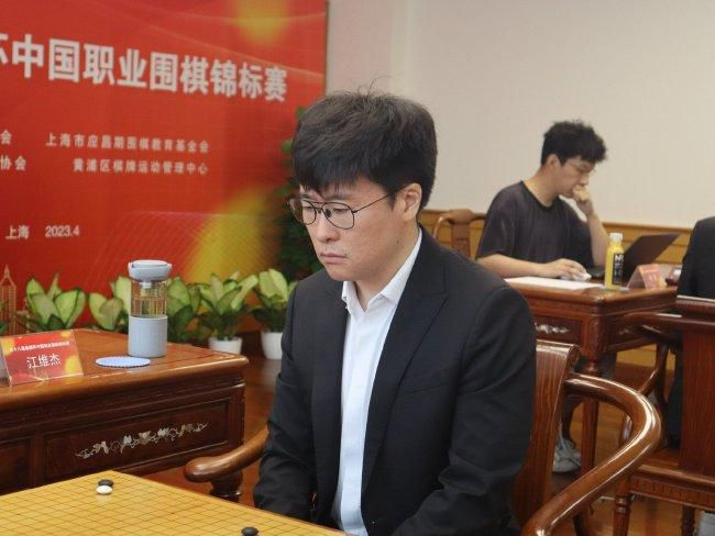 十二寡妇肉床艳史hd