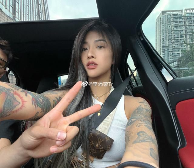 亚洲欧美激情精品一区二区