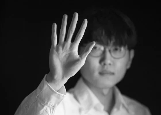 久久要要av
