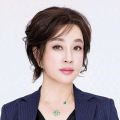 快乐的裸露女